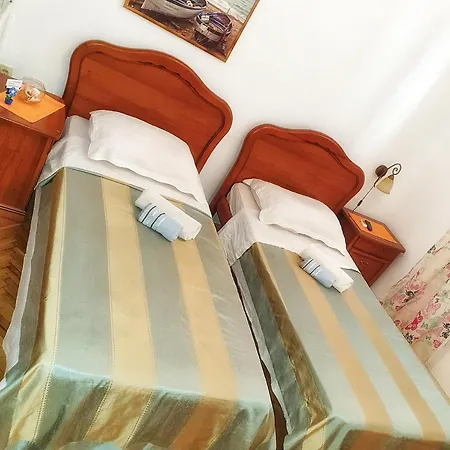 Konukevi Kormilo Ston